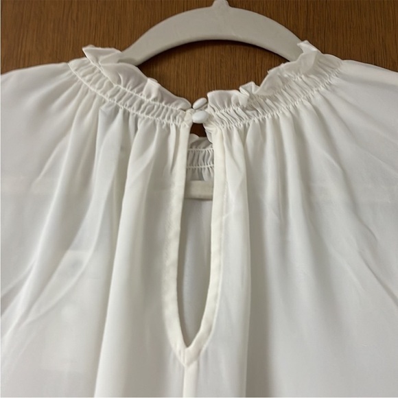 Express size large Ivory color lightweight flutter sleeve silk high-neck blouse - Picture 4 of 5